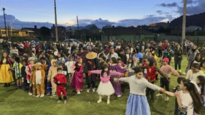 El 31 de octubre de 2025, vivimos un día lleno de alegría y sonrisas en nuestra celebración del Día del Niño. Queremos agradecer a todas las mamitas y papitos que trajeron a sus pequeños para compartir momentos inolvidables con nosotros.